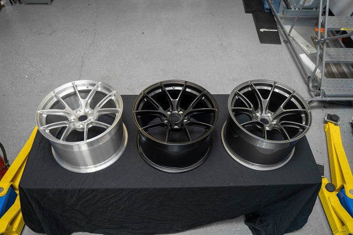 18x10.5" ET44 APEX VS-5RS Forged Porsche Wheel 5-Lug - Hinz Motorsport